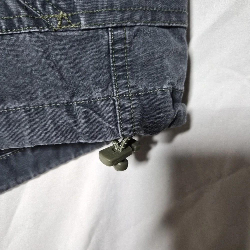 Vintage American Eagle Cargo Shorts Men's Size 33 Faded Navy Blue